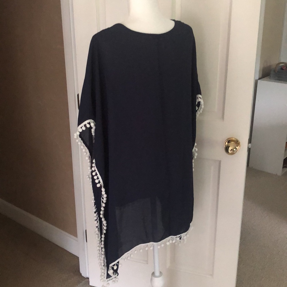 Adreamly Coverup - Picture 2 of 6
